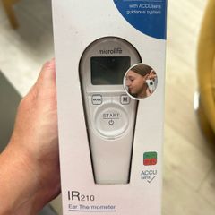 digital ear thermometer