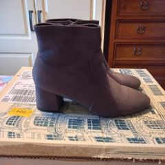 Oasis ankle boots, colour grey, size 6