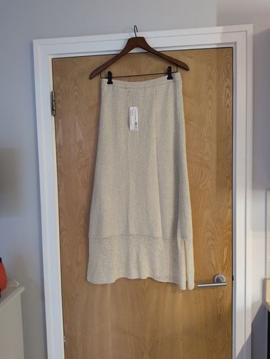 Woodland Knit Champagne Fine End Skirt. (Design  in Ireland) S. 2 -12. B.N.W.T.       Add Up.