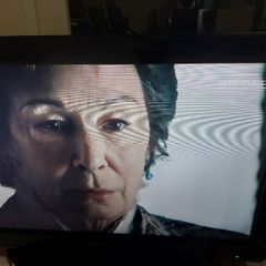 Toshiba 32 inch LCD Colour TV, Model No. 32AV933B, No Remote Contro
