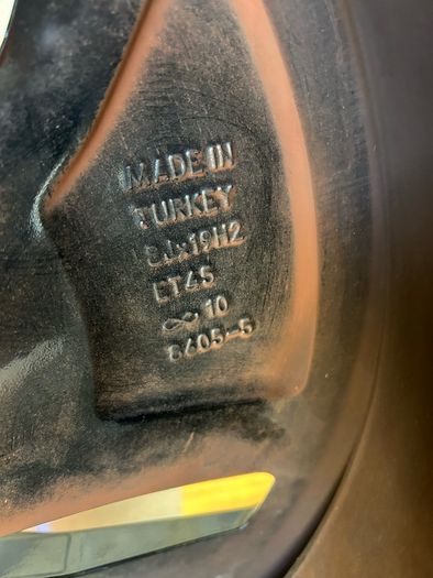 vw id4 alloy wheel 19"