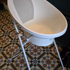 Shnuggle Baby Bath & Stand