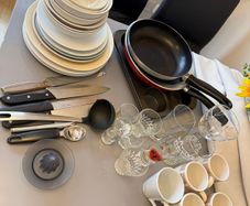 Kitchen items - free - dishes