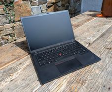 Lenovo ThinkPad P14s Gen5 AMD (Ryzen 7 PRO 8840HS / 32GB socketed / 1TB)