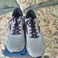Brooks Ghost trainers