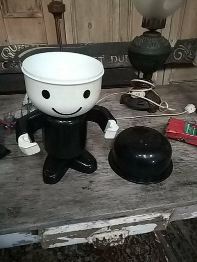 Vintage Flour Fred