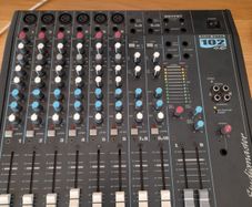 Studiomaster Club 2000 102 Hiz Plus mixer