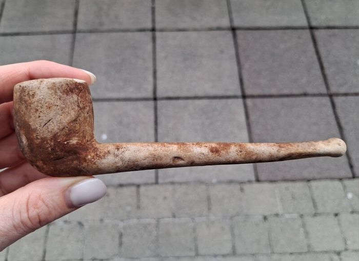 Vintage clay pipe