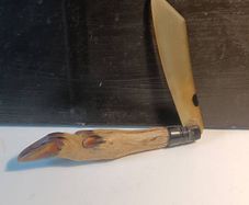 Mid Nineteenth Century Deer Hoof and Horn Page Turner