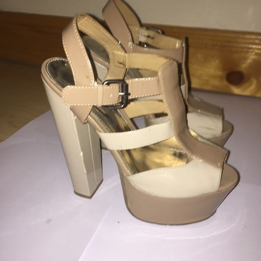 Nude Platforms