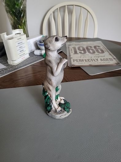Mercat figurine