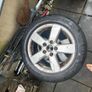 Volkswagen Golf 5 good tires and alloys Image 4