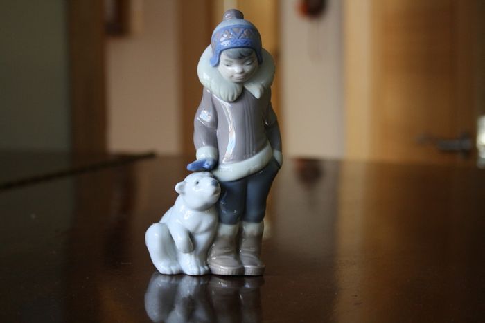 LLADRO Boy's best friend