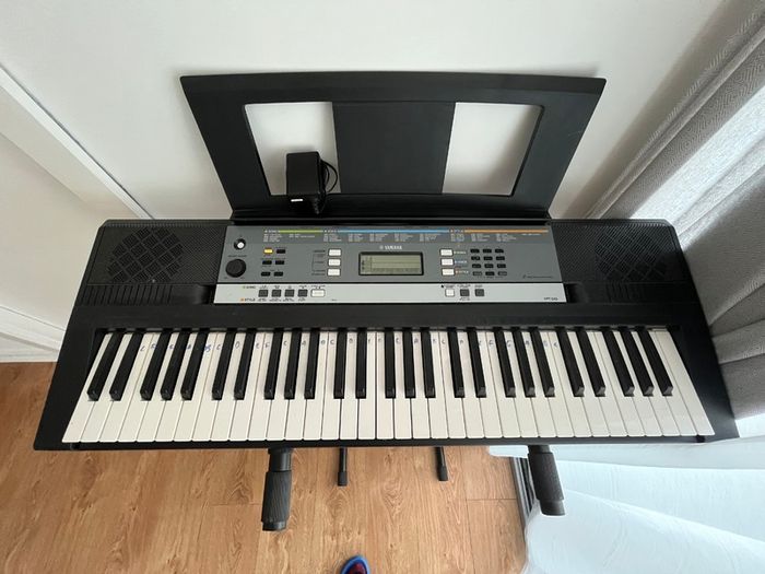 Yamaha YPT-240 Keyboard and Stand (Very Good Condition)