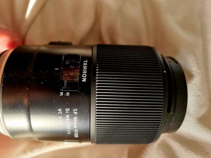Tamron 90mm f/ 2.8 VC USD Macro (Canon Fit) Boxed