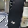Samsung Galaxy S25 FE, 128GB, Dual SIM in black. Image 2