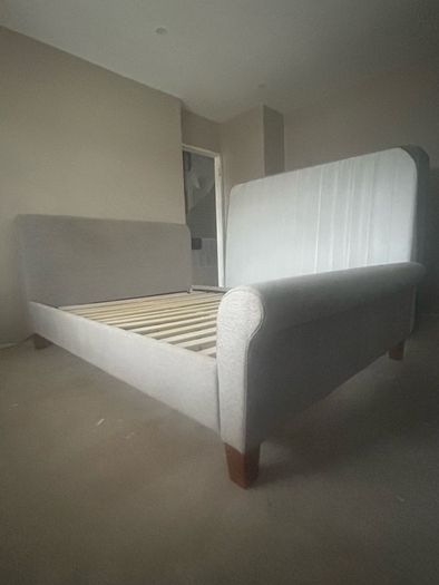 5ft kingsize sleigh bedframe . Grey fabric. Ez living bed