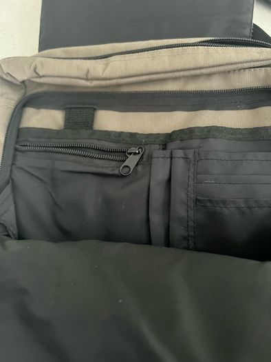 Dockers Messenger Bag