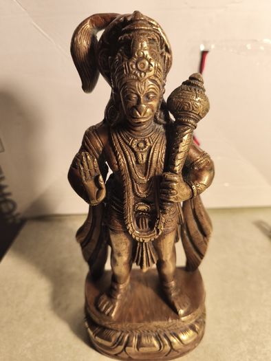 Elegant Brass Lord Hanuman Statue Sacred Sentinel Hanuman Statue | Hanuman Statue for Spiritual Protection | Guardian of Faith & Blessed Protector | Handcrafted Hindu Decor