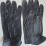 Selection of vintage leather gloves Image 8