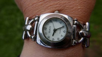Vintage 1980's Gucci Bracelet Quartz Watch-works well