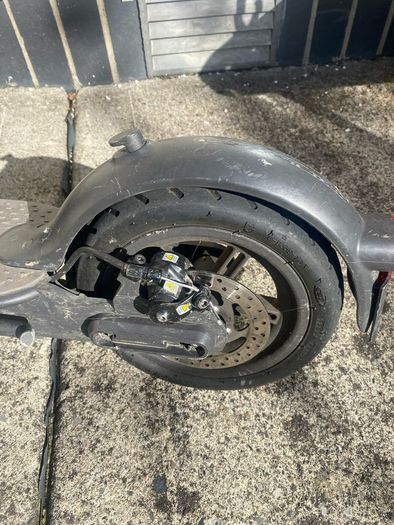 Electric scooter