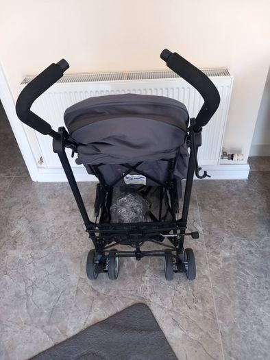 Cygnet baby's buggie with rain cover