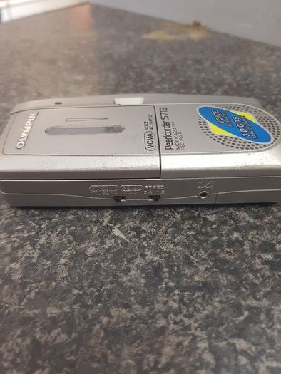 Olympus Pearlcorder S713 Microcassette Voice Recorder