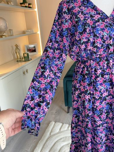 Ladies Long-sleeved Purple & Pink Floral Dress from Vila Size: UK 12 / EU 40