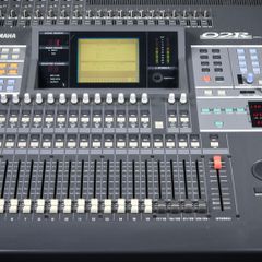 Yamaha O2R V2 Mixing Console