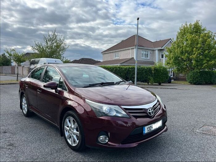 Toyota Avensis 2013