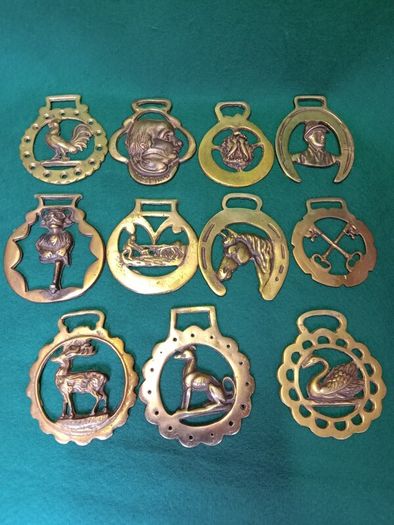 Vintage Brass Horse Bridle Badges  X 11