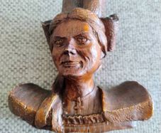 Vintage Breton Brittany French resin figure of a lady in national attire circa 1960 hand painted in very good condition see photos FREE STANDARD POSTAGE INCLUDED