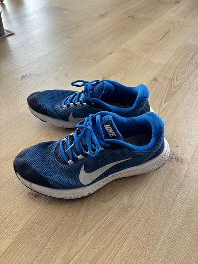 Nike Men Walking Shoe