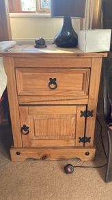 bedside chest pine