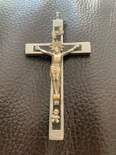 Antique 19thC Ebony Pectoral Cross Crucifix