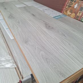 8mm Samsun Oak Laminated Flooring supply&fit