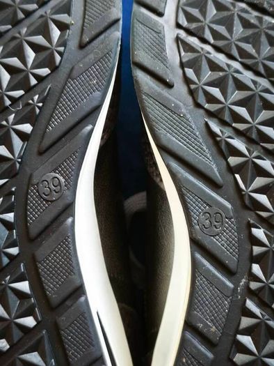 Xti shoes size 6