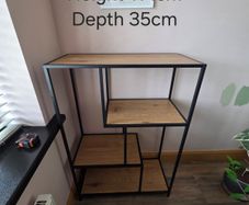 Bookcase / Open Shelving