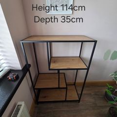 Bookcase / Open Shelving