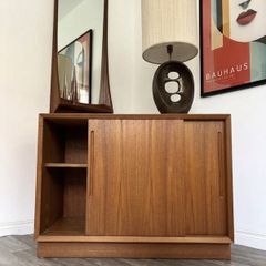 Vintage Retro Mid Century Teak Danish Sideboard/Cabinet