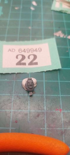 Warhammer 40K space marine heads singles