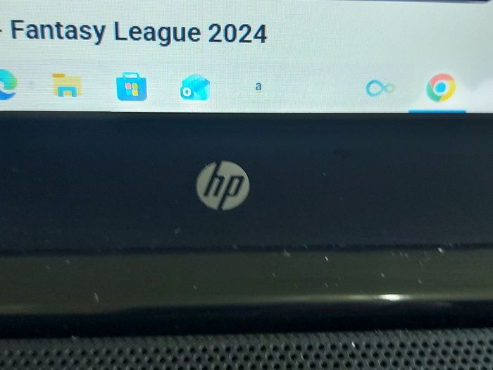 HP Laptop, TPN-Q189, Intel Core i3-6006U CPU, 2.0 GHz, 4GB Ram, 500GB HDD, Windows 10, Microsoft Edge, Chrome and VLC