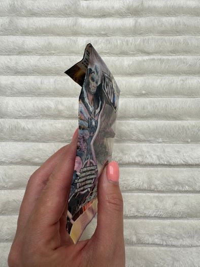 Gormiti Nature Unleashed Fume 2012 approx., 4 cm. Pack is damaged Please see pictures