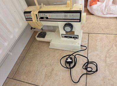 Vintage Singer Sewing Machine