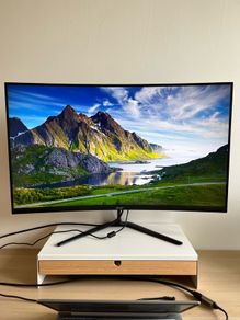 Acer ED320QR 31.5 Inch Curved Monitor with box