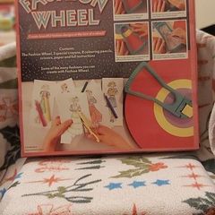 Vintage ;  M B Fashion wheel 1987