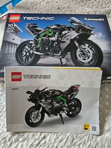 LEGO Technic Kawasaki Ninja H2R Motorcycle