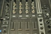 Pioneer Dj mixer DJM750 (includes free CDJ coffin flight case)