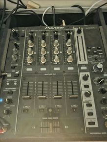 Pioneer Dj mixer DJM750 (includes free CDJ coffin flight case)